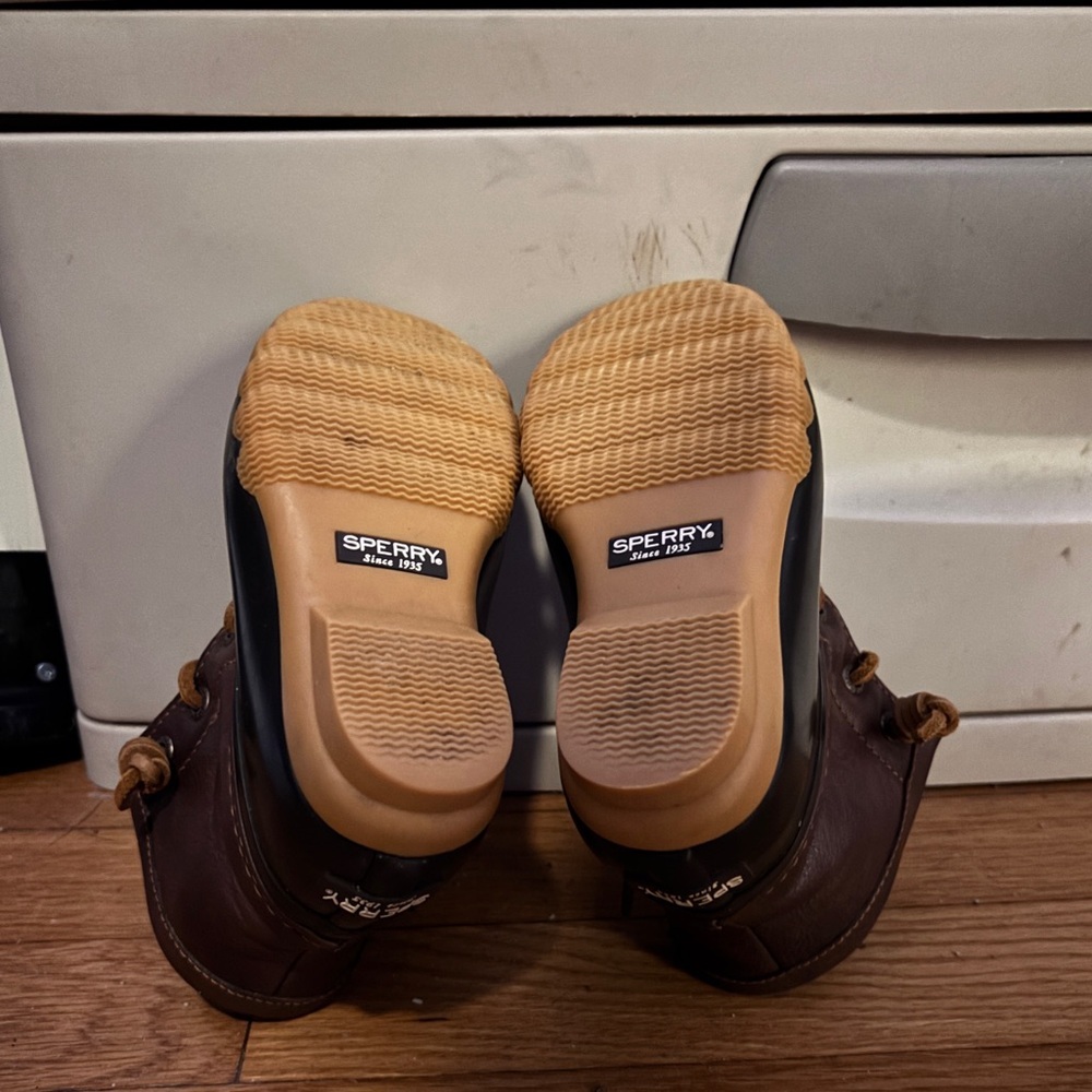 Sperry Dark Brown Girls Sz 8M Saltwater Boots, EUC. - Picture 8 of 11